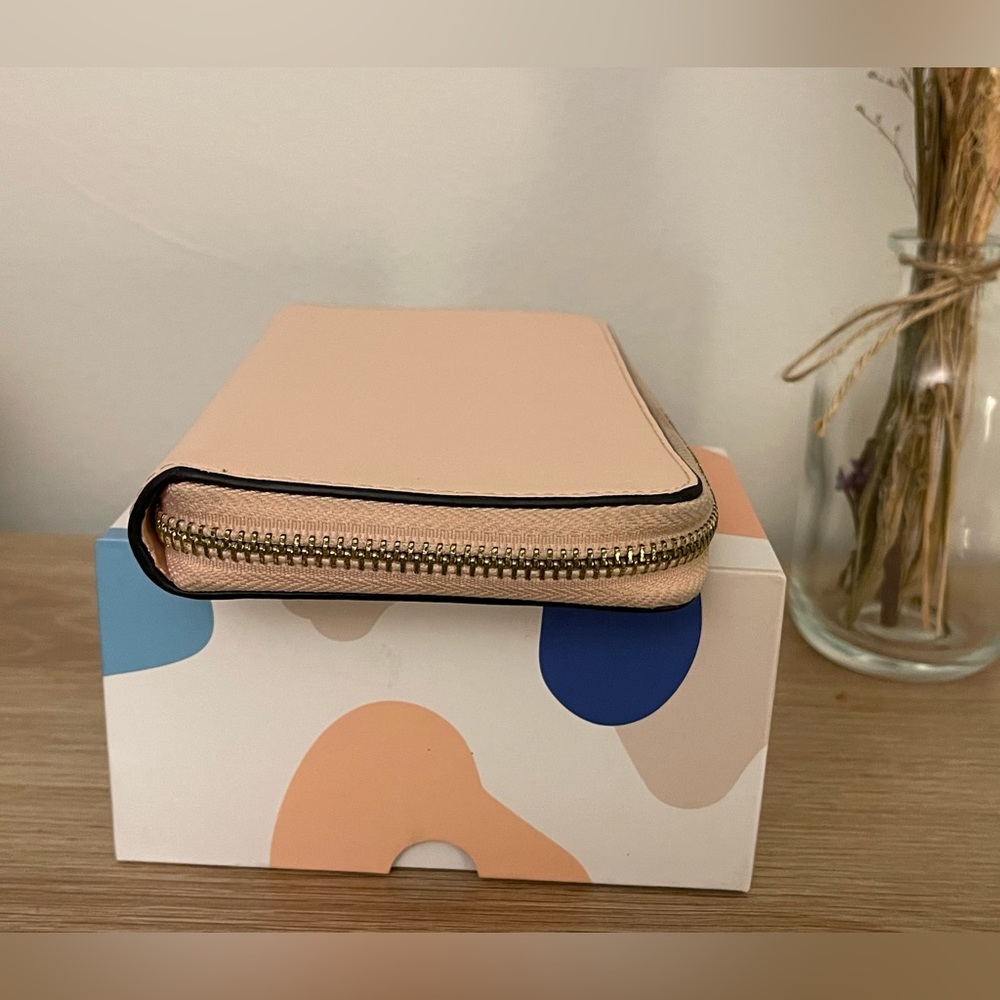 Pink leathers wallets - Picture 4 of 6